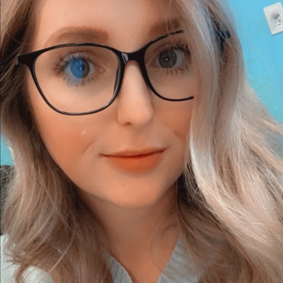 Meet the Posher Other - Meet your Posher, Megan